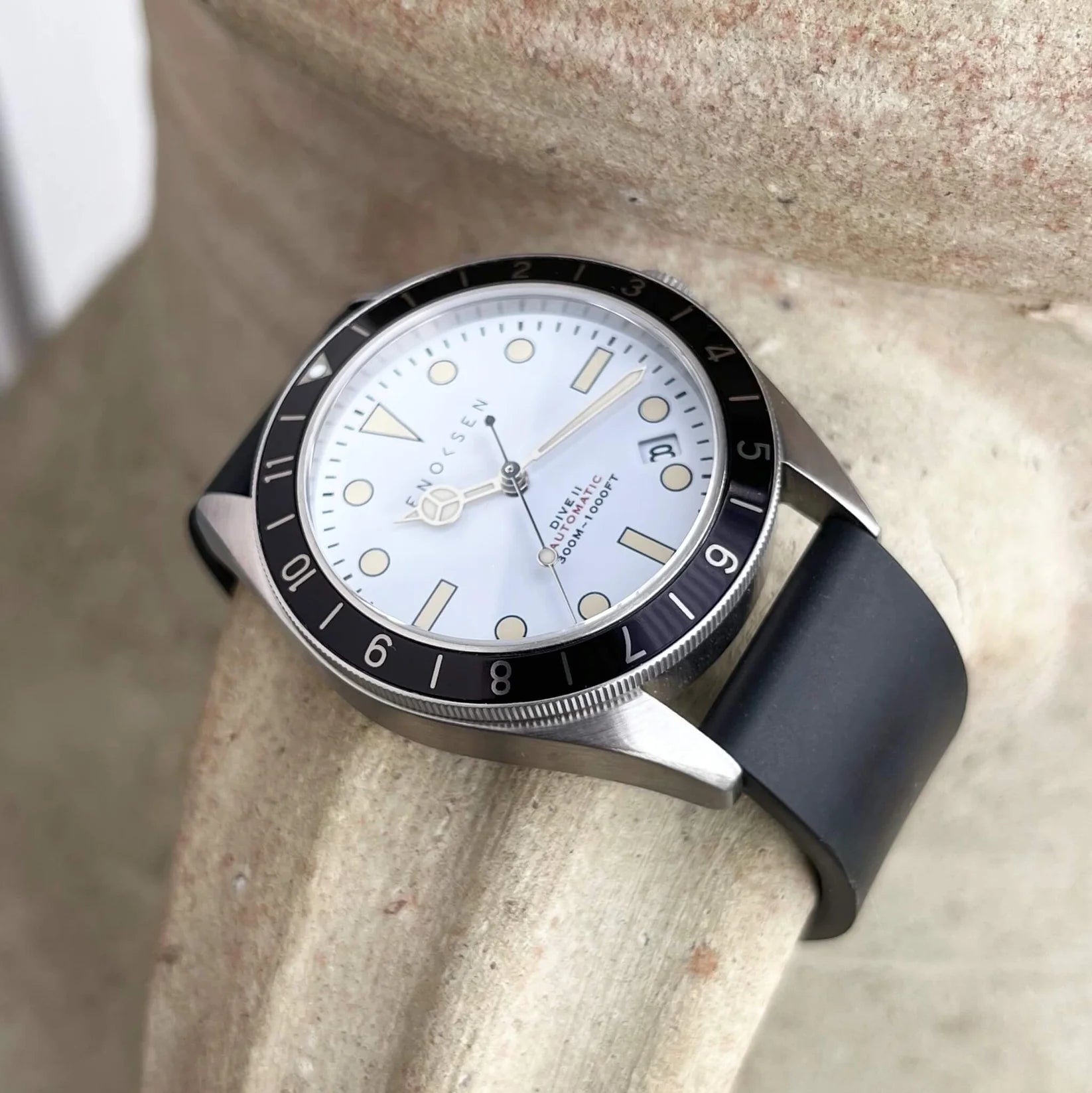 Enoksen Automatic Dive Watch - White Dial Edition ◇ 39mm