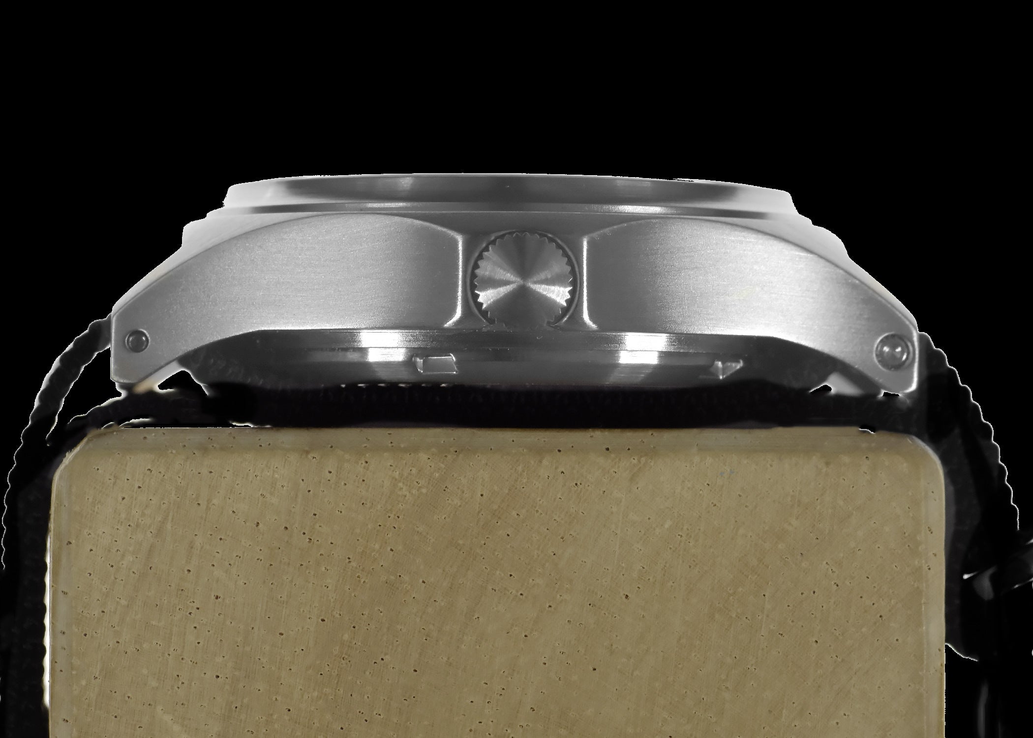 MWC G10 200m/660ft Water resistant Stainless Steel Military Watch with Sapphire Crystal and Date - NATO Stock Number: NSN 6645-99-472-3228D