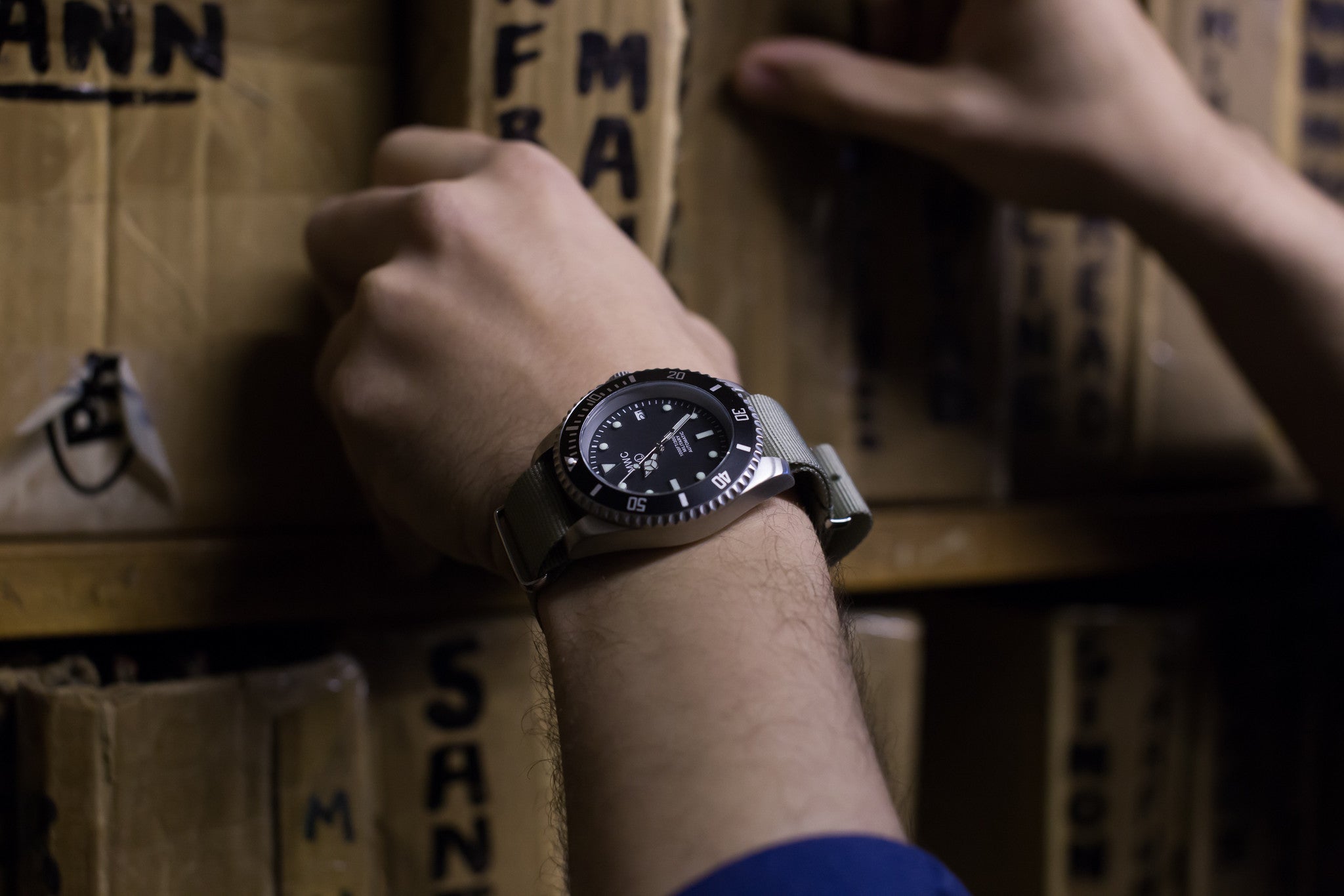 MWC Professional Military Diver 300m – Swiss Sellita SW200 Automatic with Sapphire Crystal, Ceramic Bezel & NATO Webbing Strap
